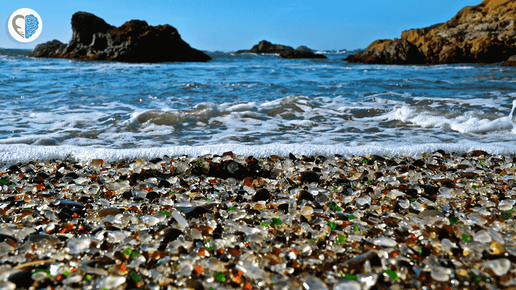 ساحل شیشه‌ای - کالیفرنیا